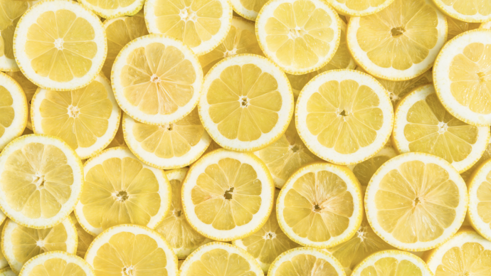 7 Beauty Tips with Lemons