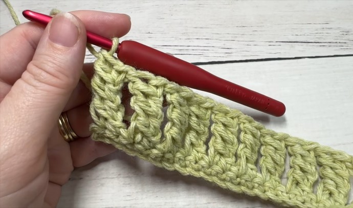 How to Crochet the Double Treble Column Stitch Photo Tutorial