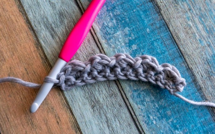 How to Crochet the Uneven Berry Stitch Photo Tutorial