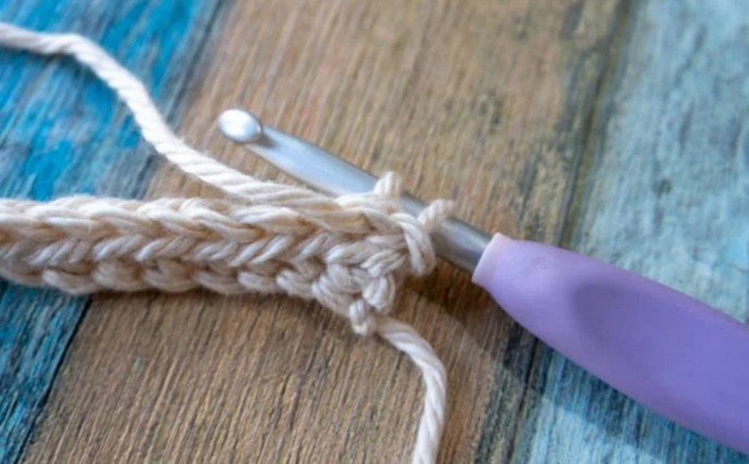 Herringbone Single Crochet Stitch Photo Tutorial