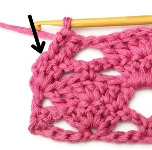 Large Uneven Clam Crochet Stitch Photo Tutorial