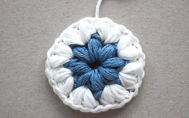 Tripple Puff Crochet Granny Square Photo Tutorial