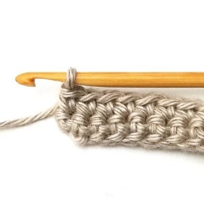 Aligned Four Leaf Clover Crochet Stitch Photo Tutorial