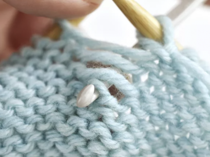 How to Pick Up a Dropped Purl Stitch Tutorial