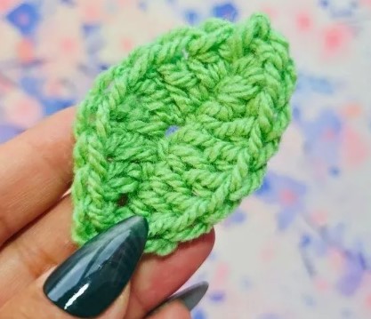 Simple Flower and Leaf Applique Pattern