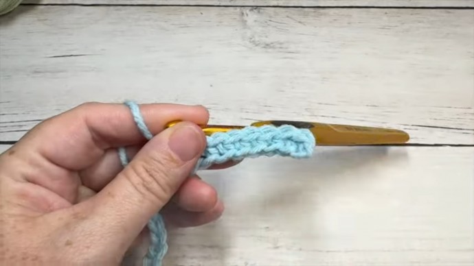 How to Crochet the Cluster and Ridge Stitch Photo Tutorial