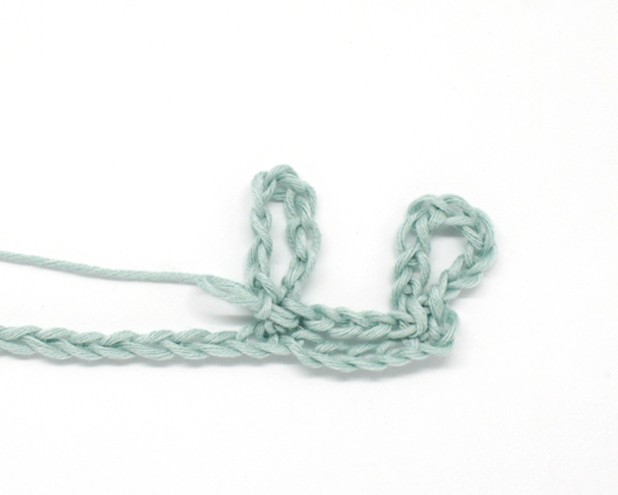 How to Crochet the Lacy Star Stitch Photo Tutorial