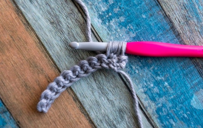 How to Crochet the Uneven Berry Stitch Photo Tutorial