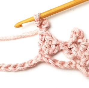 Lacy Cupcake Crochet Stitch Photo Tutorial