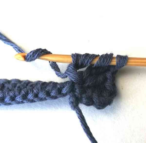 The Tipped Scales Crochet Stitch Photo Tutorial