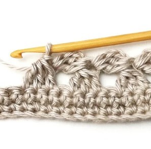 Aligned Four Leaf Clover Crochet Stitch Photo Tutorial
