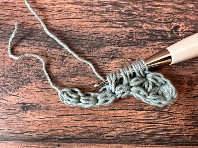 How to Crochet The Jasmine Stitch Photo Tutorial