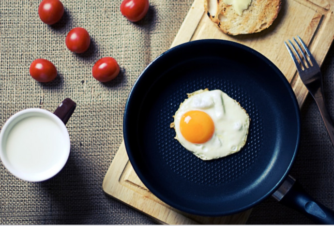 7 Top Cooking Hacks with Eggs