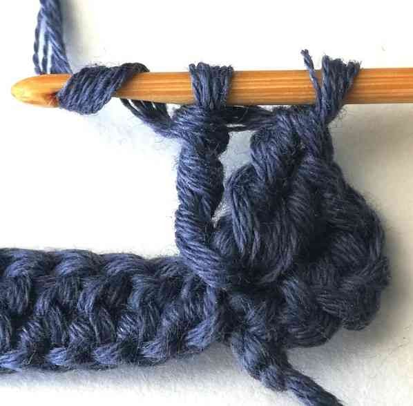 The Tipped Scales Crochet Stitch Photo Tutorial