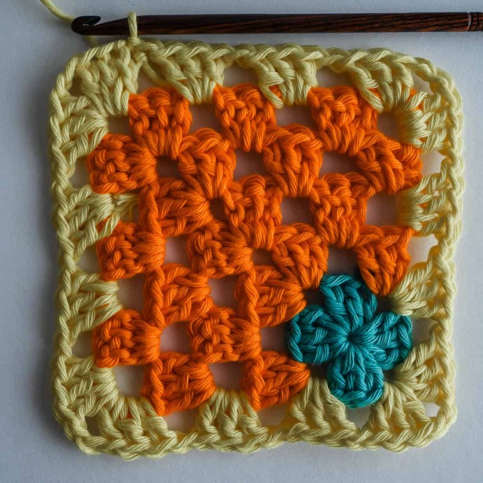 How to Crochet A Miltered Granny Square Photo Tutorial How to Crochet A Miltered Granny Square Photo Tutorial