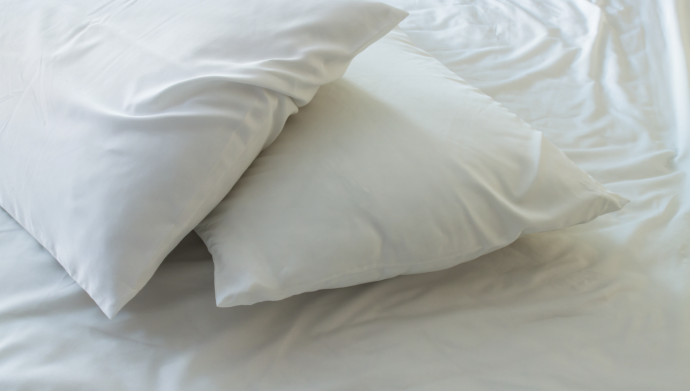 Tips for Washing Yellowed Pillows