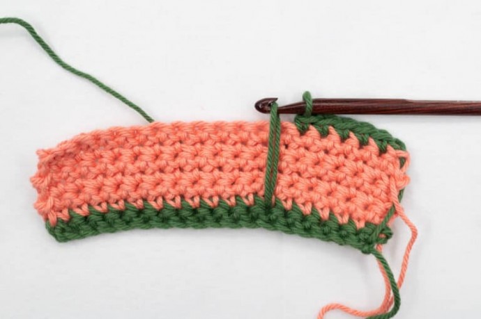 How to Crochet the Brick Stitch Photo Tutorial