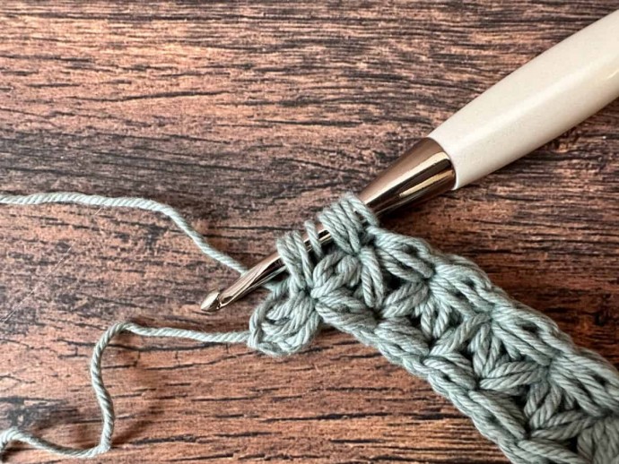 How to Crochet The Jasmine Stitch Photo Tutorial