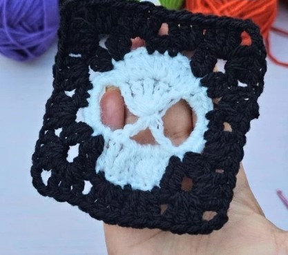 Crochet Skull Granny Square Pattern