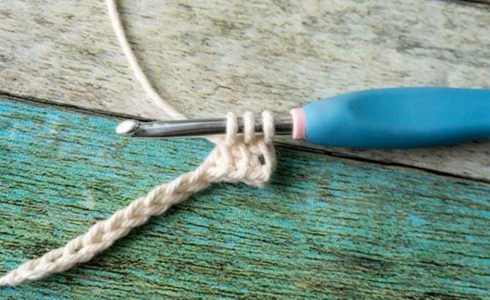 Linked Treble Crochet Stitch Photo Tutorial