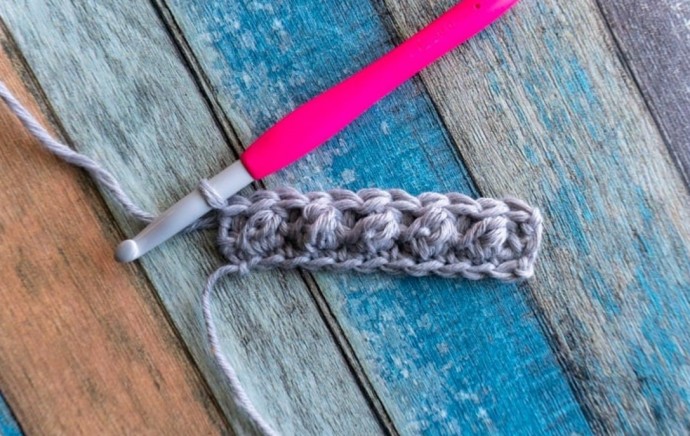 How to Crochet the Uneven Berry Crochet Stitch Photo Tutorial