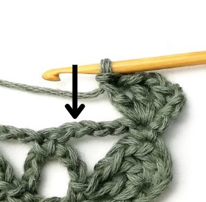 Stacked Triangles and Eyelet Crochet Stitch Photo Tutorial