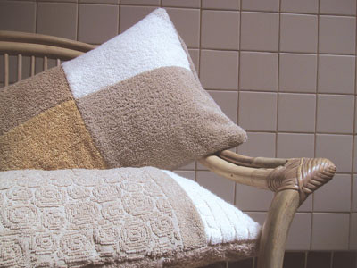 7 New Uses of Old Towels Around Your Home