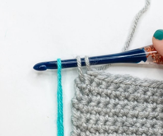 How to Seamlessly Change Yarn Colors in Crochet Tutorial