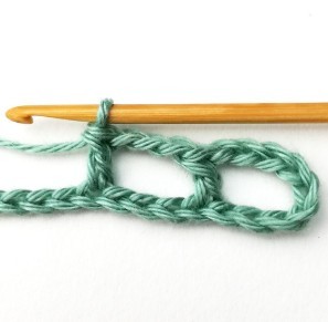 Lacy Aligned Picot Crochet Stitch Photo Tutorial