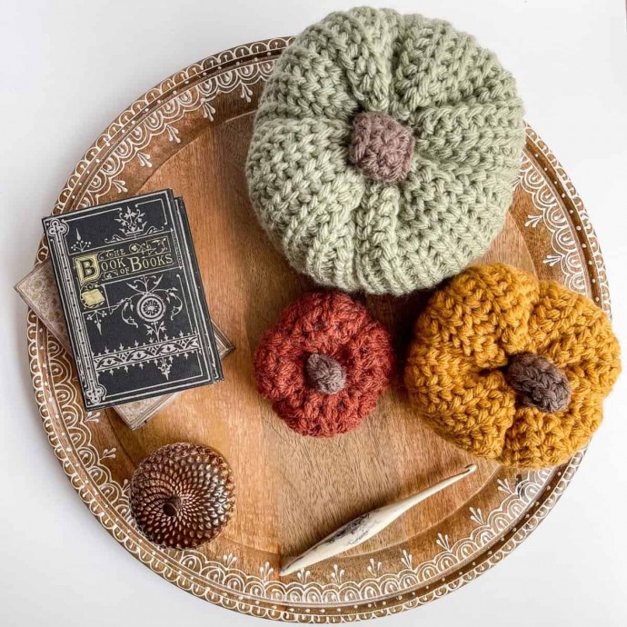 Chunky Pumpkin Crochet Pattern in 3 sizes