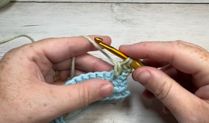 How to Crochet the Cluster and Ridge Stitch Photo Tutorial