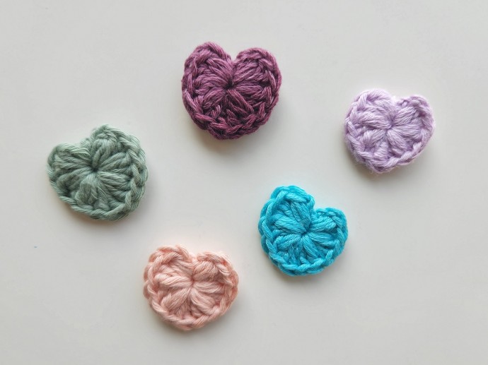 Tiny Heart Crochet Pattern