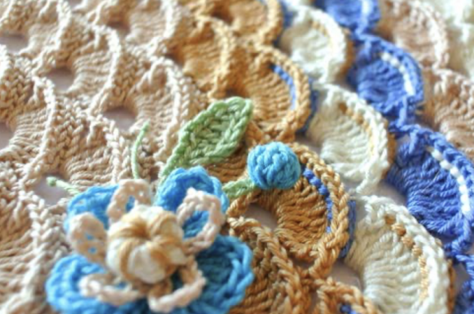 Crochet Shell Stitch with a Flower