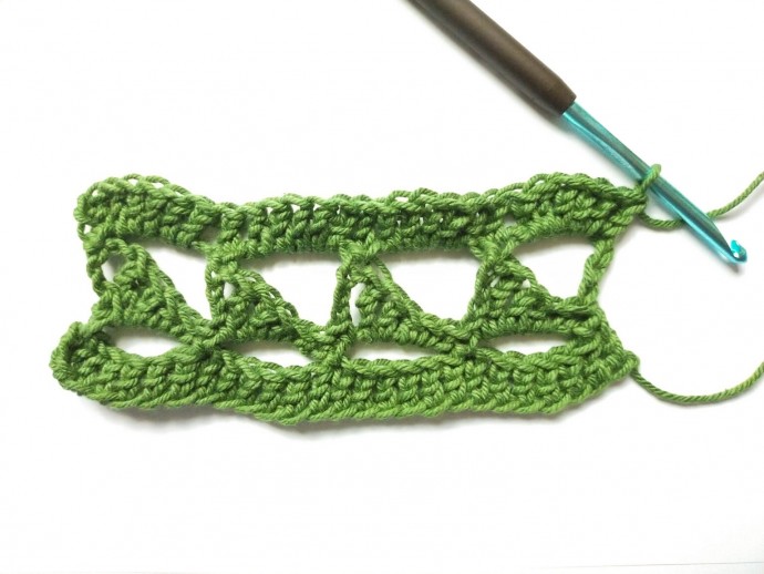 Triangle Lace Stitch Photo Tutorial