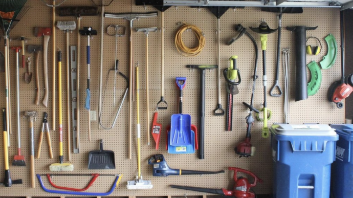 10 Garage Organization Hacks