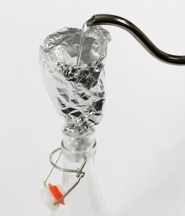 10 Handy Aluminum Foil Hacks That Work