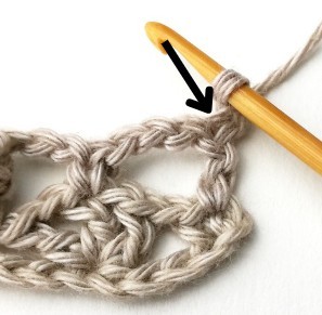 How to Crochet the Popcorn and Lacy Shell Stitch Photo Tutorial