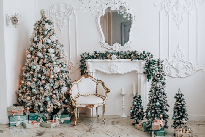 9 Holiday Decoration Hacks 9 Holiday Decoration Hacks