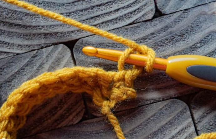 Solomon’s Knot Crochet Stitch Photo Tutorial