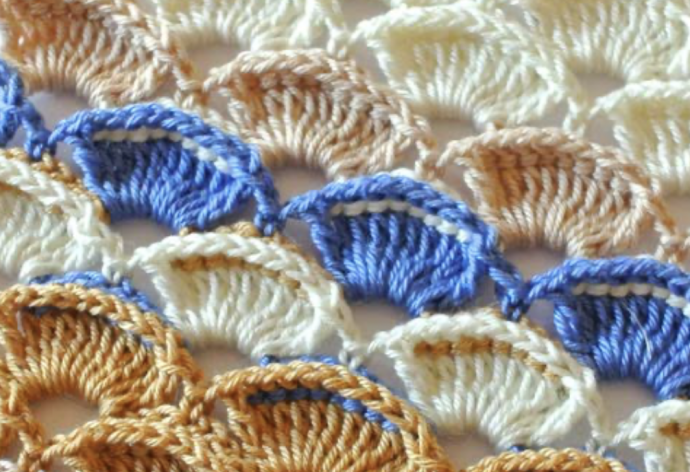 Crochet Shell Stitch with a Flower