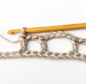 Lacy Interlocked Circles Crochet Stitch Photo Tutorial