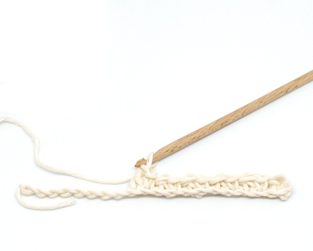 How to Crochet the Houndstooth Stitch Photo Tutorial