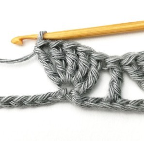 Large Uneven Fan Crochet Stitch Photo Tutorial