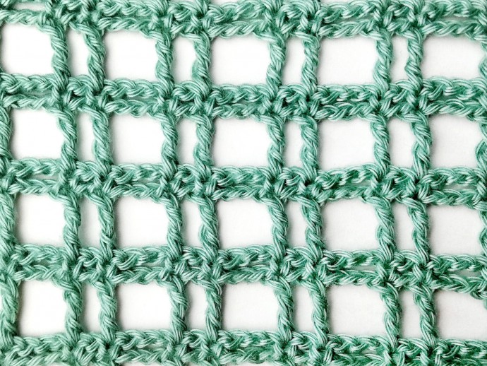Striped Treble Crochet Mesh Stitch Photo Tutorial Striped Treble Crochet Mesh Stitch Photo Tutorial