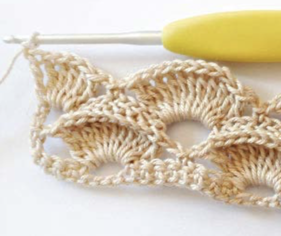 Crochet Shell Stitch with a Flower