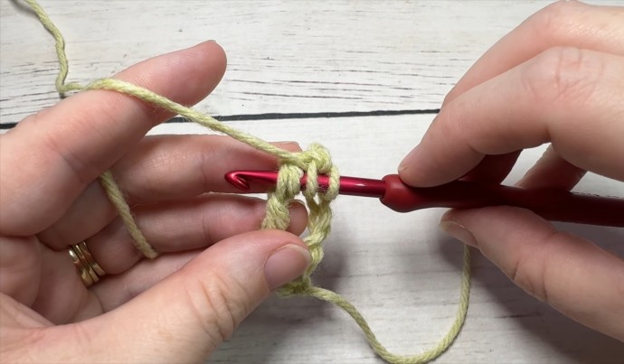 How to Crochet the Double Treble Column Stitch Photo Tutorial