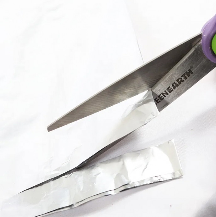 10 Handy Aluminum Foil Hacks That Work