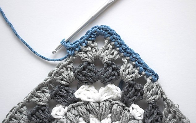 Tripple Puff Crochet Granny Square Photo Tutorial