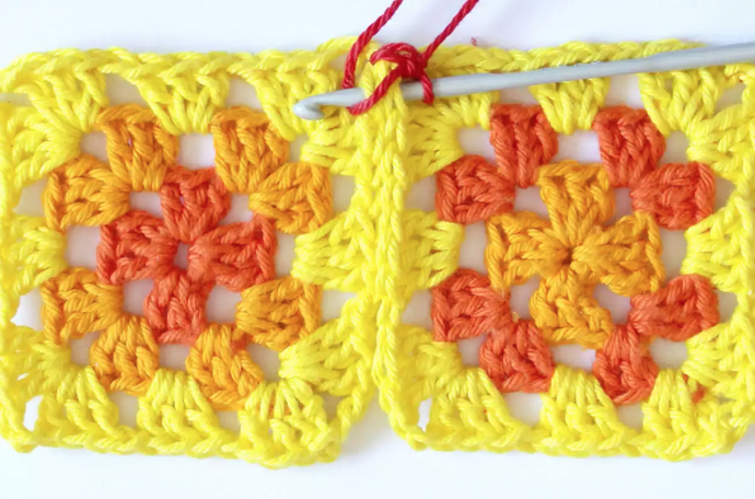 Crochet Basics: 2 Methods of Joining Your Work Together