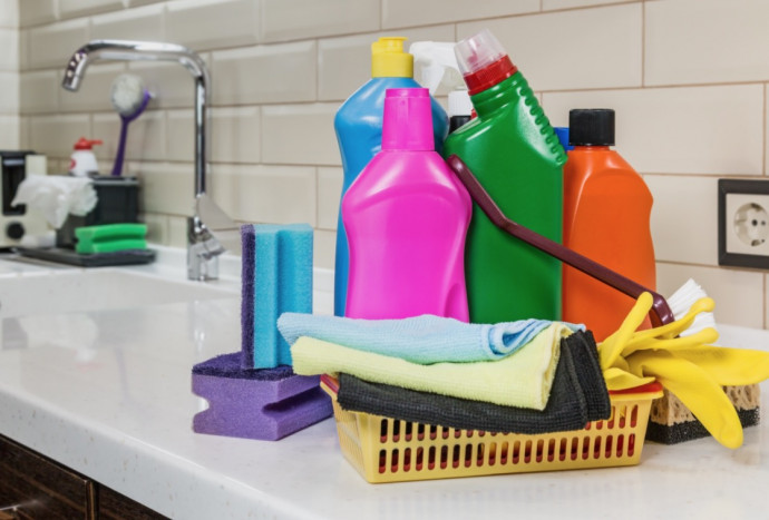 8 Things You Shouldn’t Be Storing on Your Kitchen Countertop